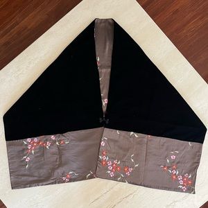 Velvet Satin Shawl with Floral Embroidery and Pockets - NWOT